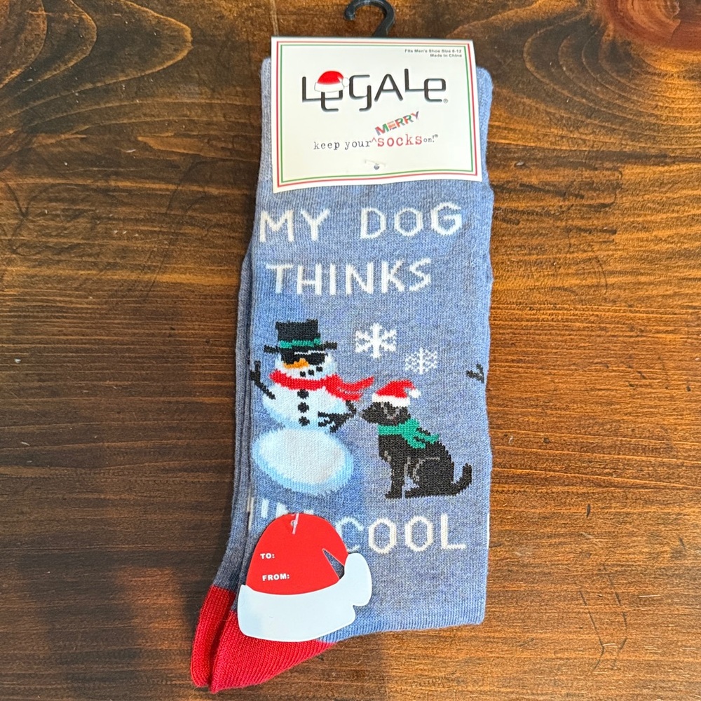 Christmas Snowman Chocolate Lab Blue and Red Men's Socks